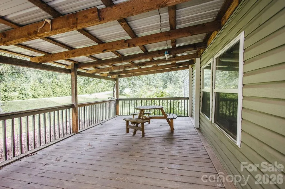 3099 Harmony Grove Road Nebo, NC 28761
