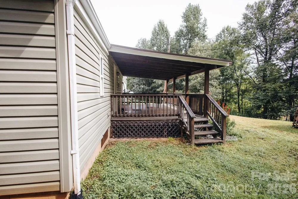 3099 Harmony Grove Road Nebo, NC 28761
