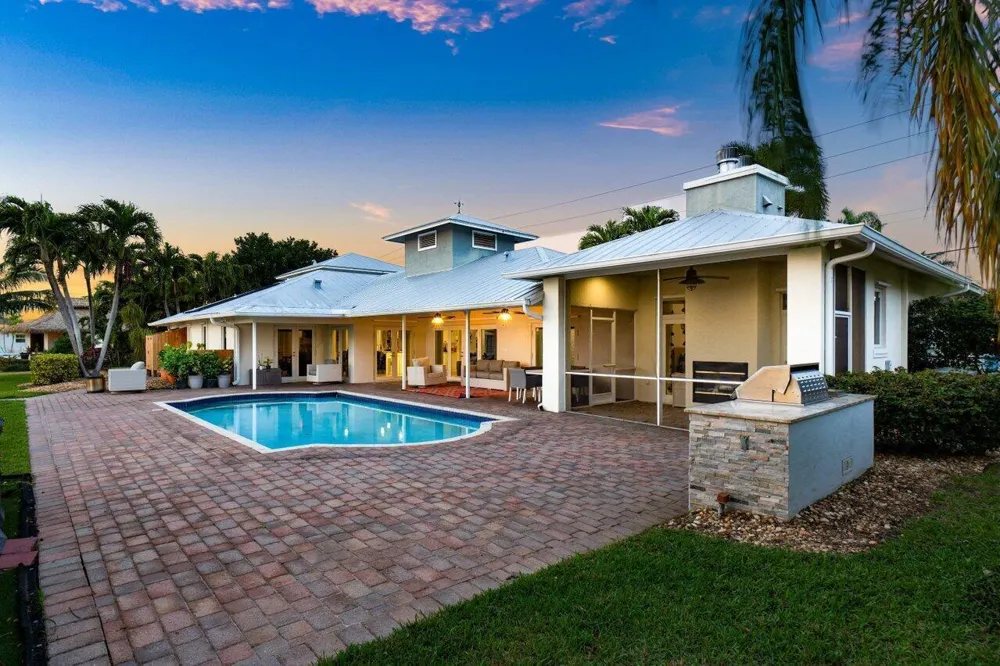 3815 S Lake Drive Boynton Beach, FL 33435
