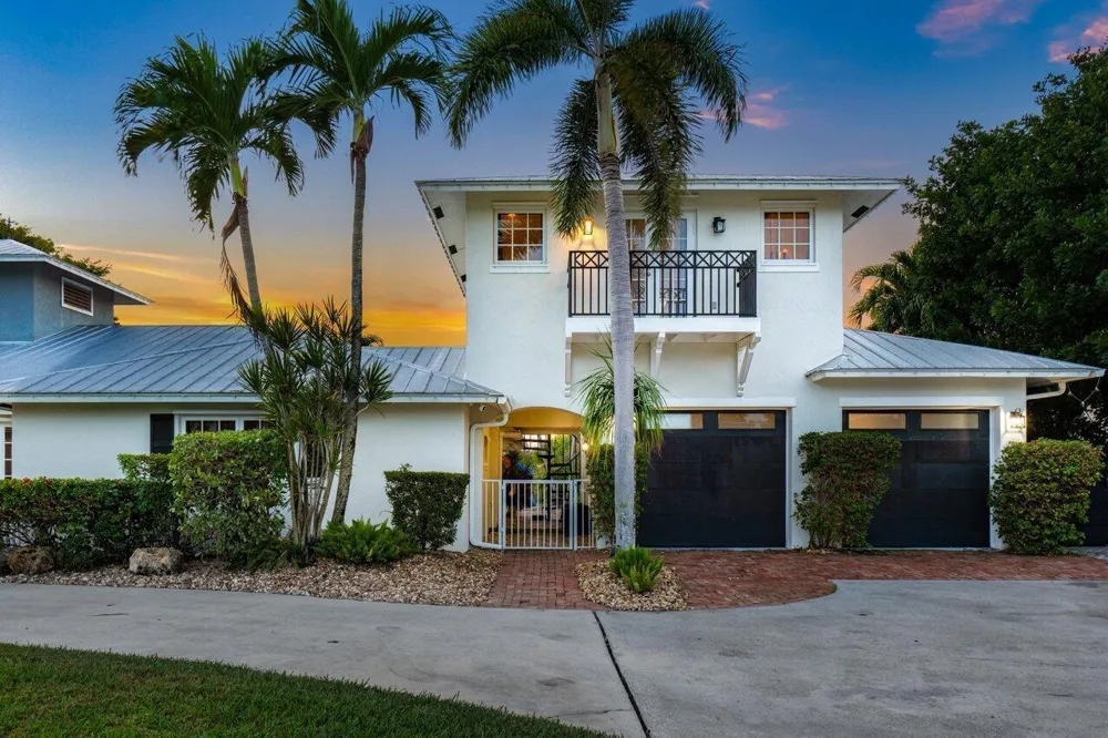 3815 S Lake Drive Boynton Beach, FL 33435