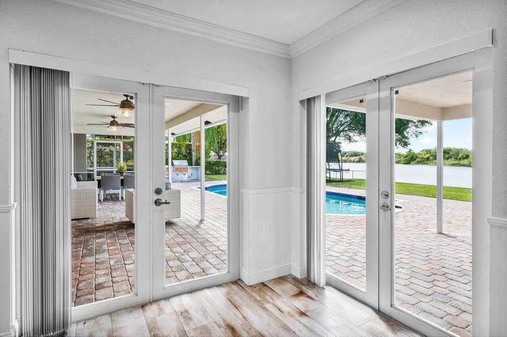 3815 S Lake Drive Boynton Beach, FL 33435