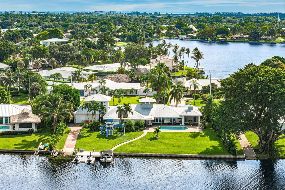 3815 S Lake Drive Boynton Beach, FL 33435