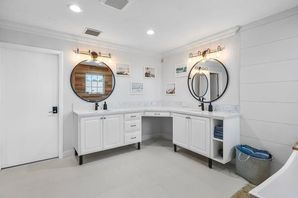 3815 S Lake Drive Boynton Beach, FL 33435