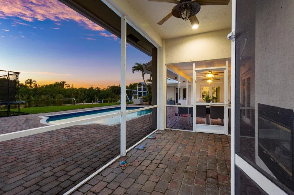 3815 S Lake Drive Boynton Beach, FL 33435