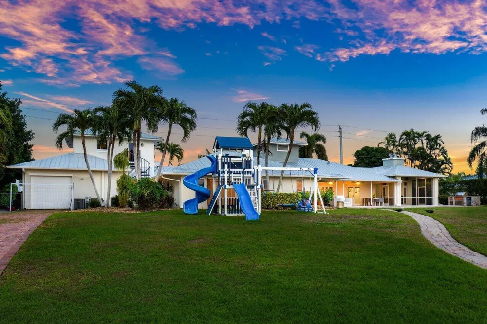 3815 S Lake Drive Boynton Beach, FL 33435