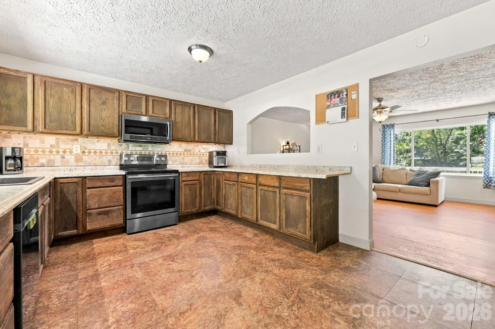 339 Indian Hills Loop Waynesville, NC 28786