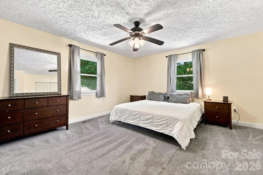 339 Indian Hills Loop Waynesville, NC 28786