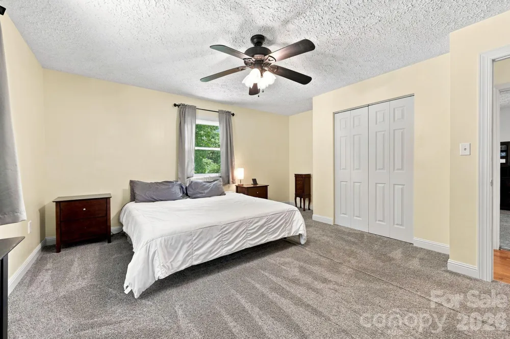 339 Indian Hills Loop Waynesville, NC 28786