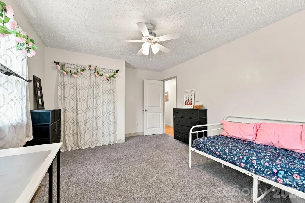 339 Indian Hills Loop Waynesville, NC 28786