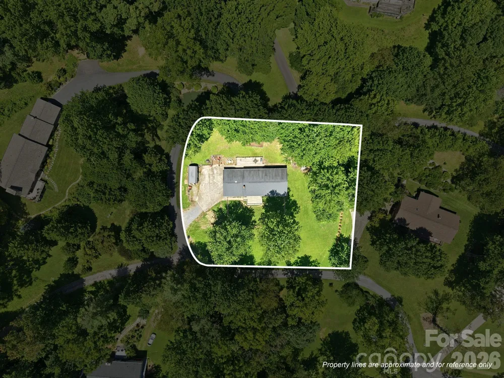 339 Indian Hills Loop Waynesville, NC 28786