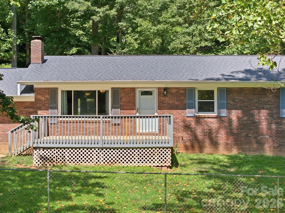 339 Indian Hills Loop Waynesville, NC 28786