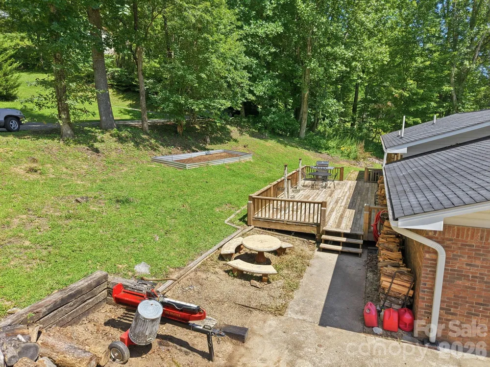 339 Indian Hills Loop Waynesville, NC 28786