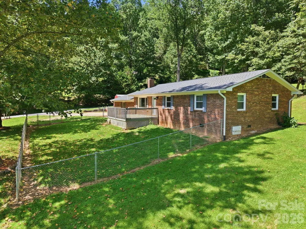 339 Indian Hills Loop Waynesville, NC 28786