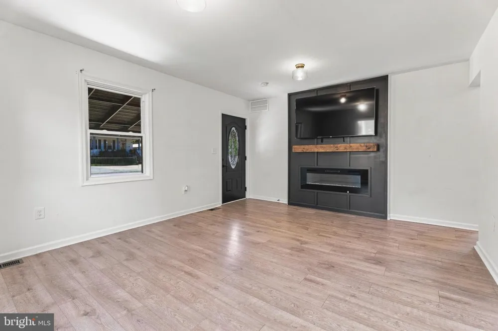 3812 HAMILTON AVENUE Baltimore, MD 21206