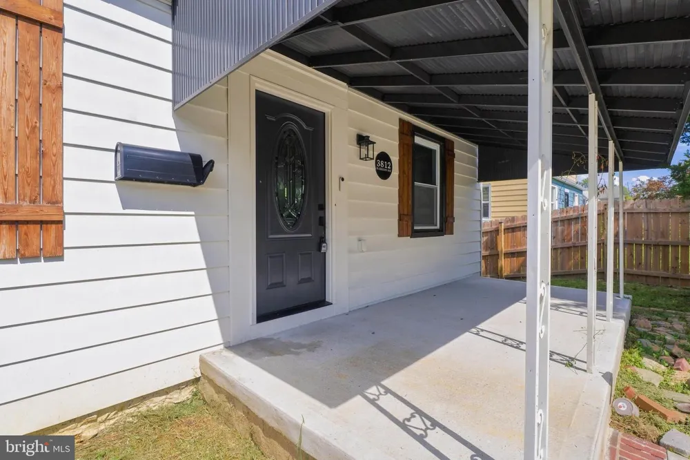3812 HAMILTON AVENUE Baltimore, MD 21206