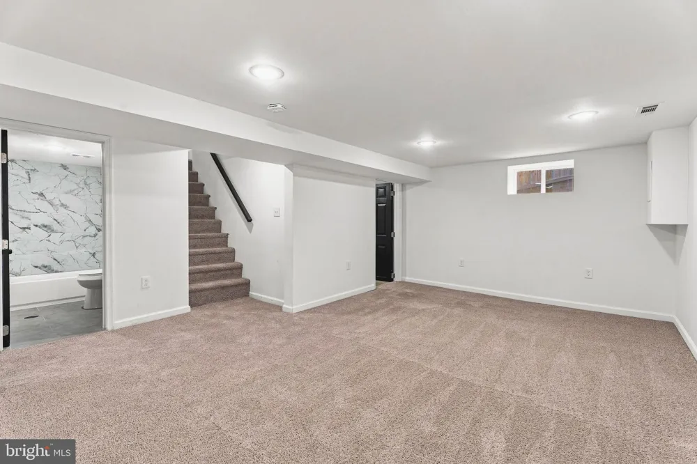 3812 HAMILTON AVENUE Baltimore, MD 21206