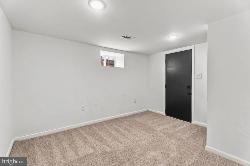 3812 HAMILTON AVENUE Baltimore, MD 21206