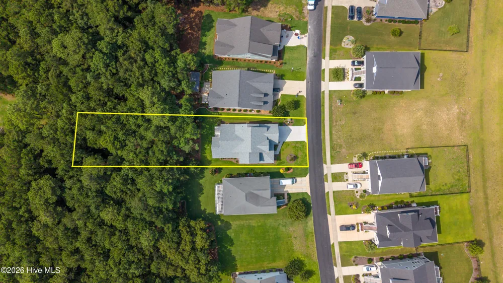 340 Spicer Lake Drive Holly Ridge, NC 28445