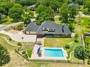 1555 Hunterglenn Drive