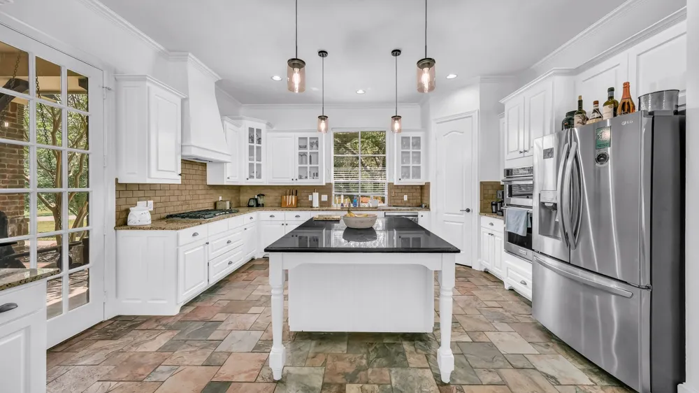 1555 Hunterglenn Drive Aledo, TX 76008