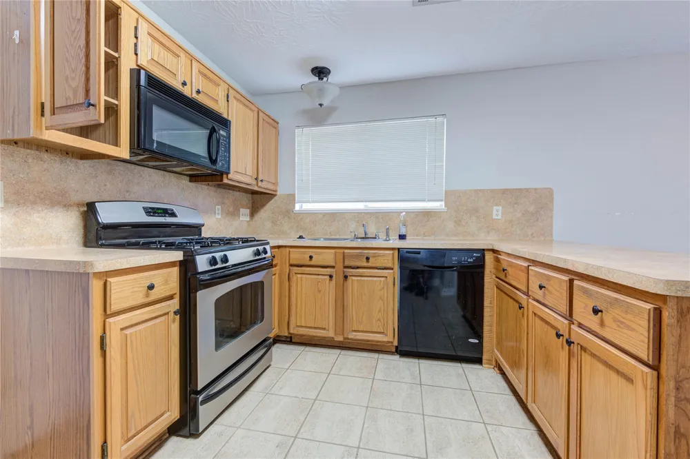 3322 Larkwood Lane Sugar Land, TX 77479