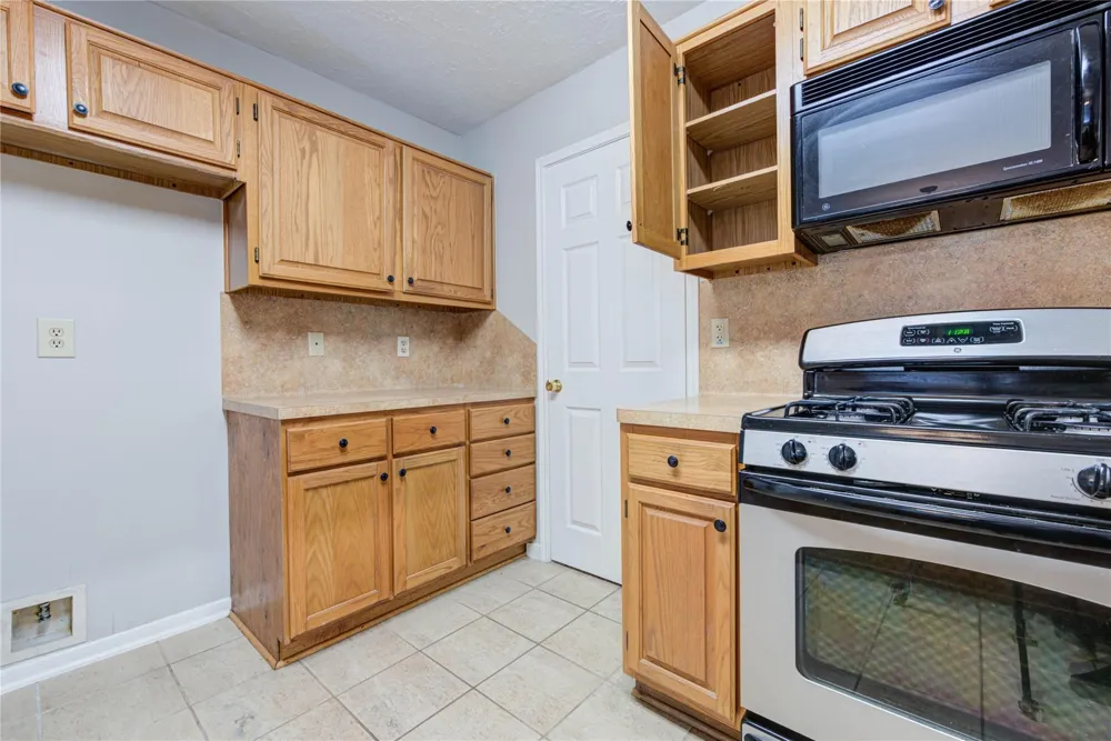 3322 Larkwood Lane Sugar Land, TX 77479