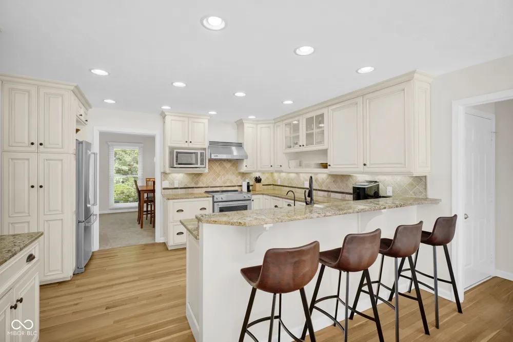 5183 Northwood Drive Columbus, IN 47201