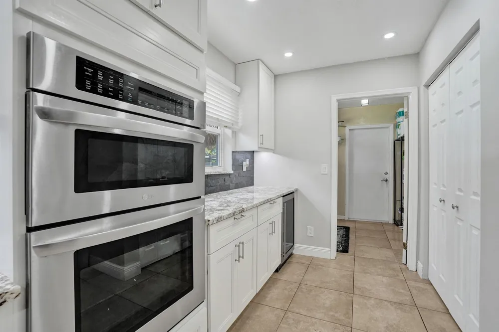 4321 SW 73RD TERRACE Davie, FL 33314