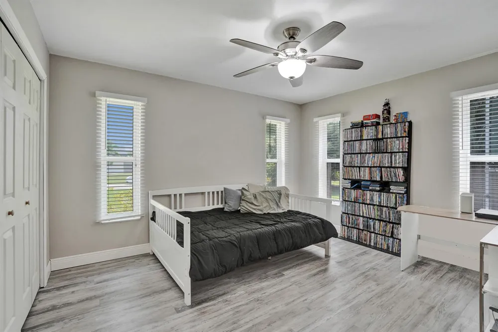 4321 SW 73RD TERRACE Davie, FL 33314