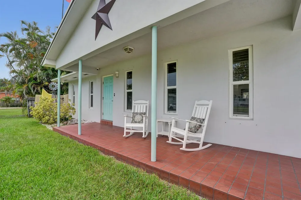 4321 SW 73RD TERRACE Davie, FL 33314