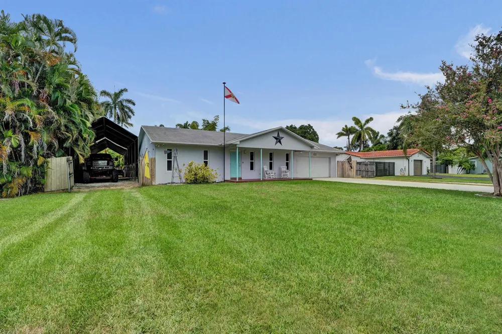 4321 SW 73RD TERRACE Davie, FL 33314