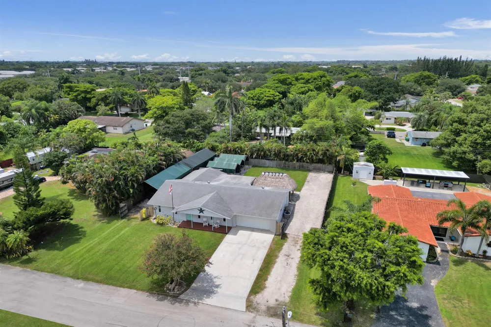 4321 SW 73RD TERRACE Davie, FL 33314