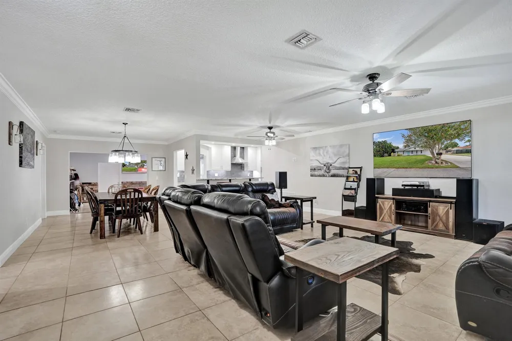 4321 SW 73RD TERRACE Davie, FL 33314