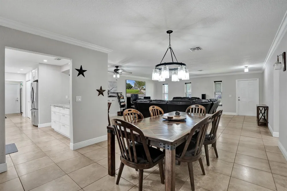 4321 SW 73RD TERRACE Davie, FL 33314