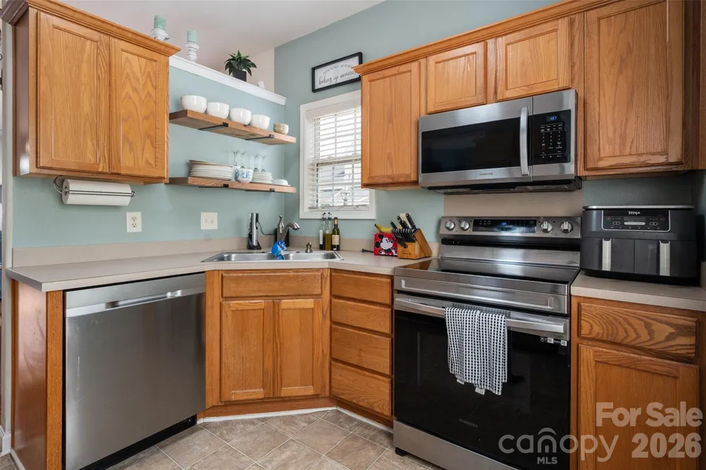 4150 Center Place Drive Harrisburg, NC 28075