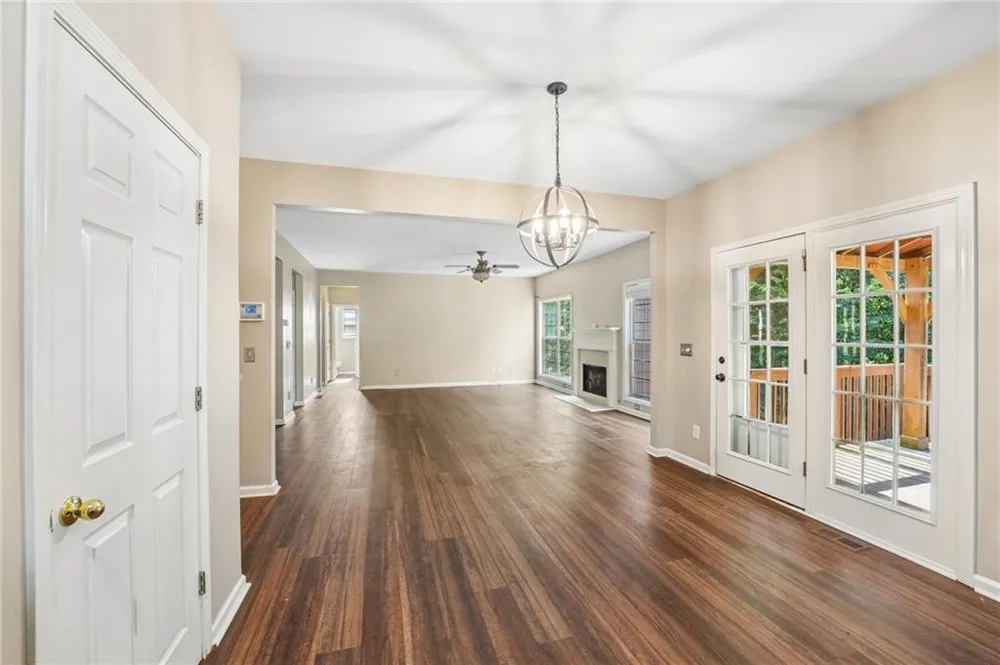 313 Windsong Way Woodstock, GA 30188