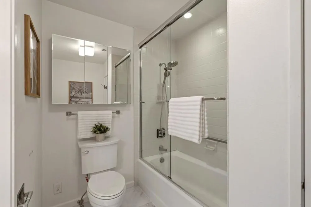 101 Lombard Street #201E San Francisco, CA 94111