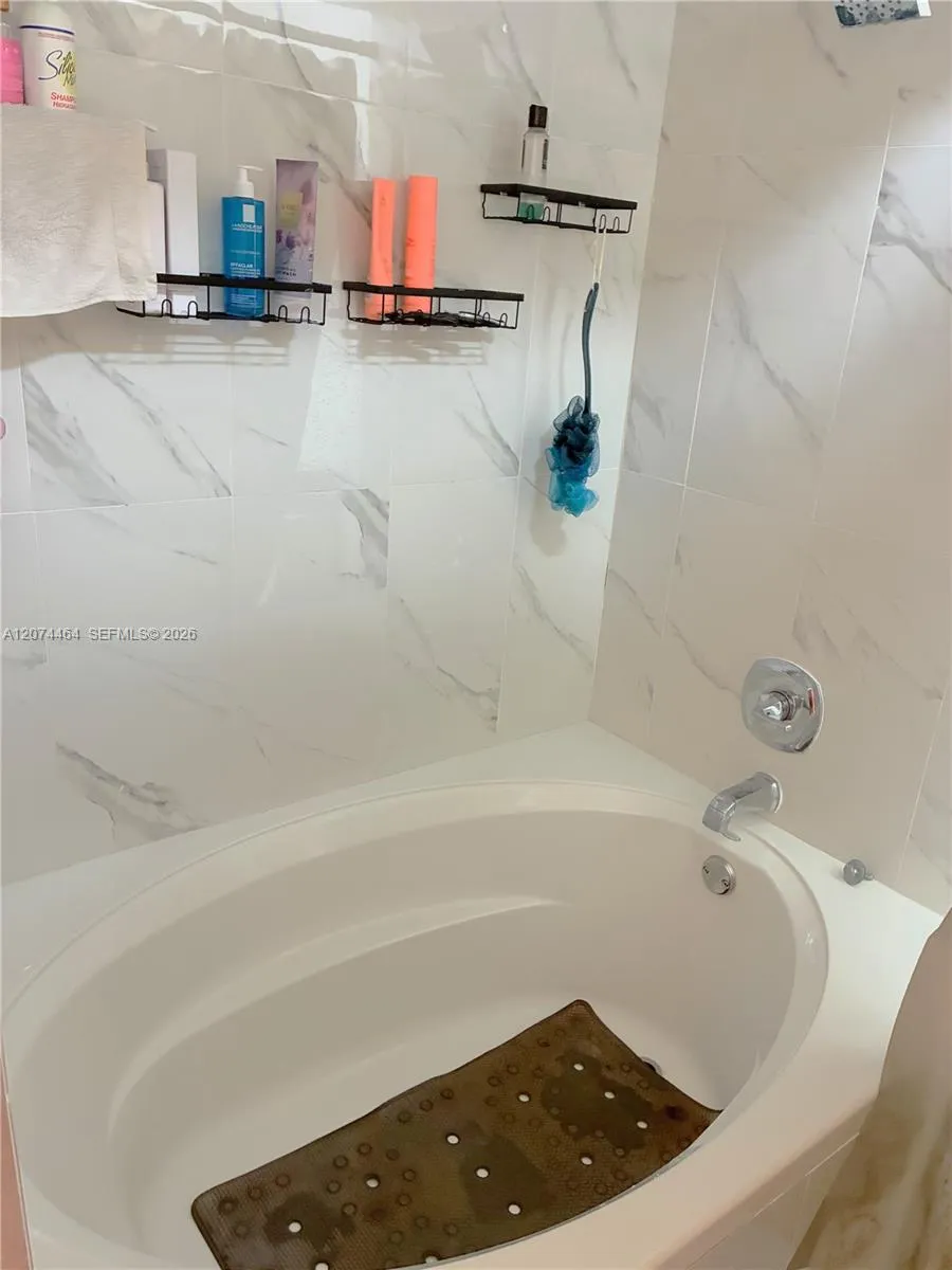 15591 SW 105th Ter #518 Miami, FL 33196