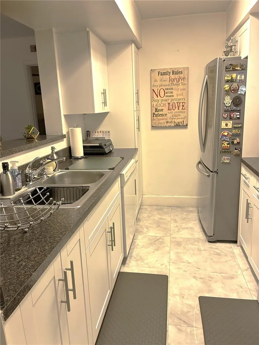 15591 SW 105th Ter #518 Miami, FL 33196