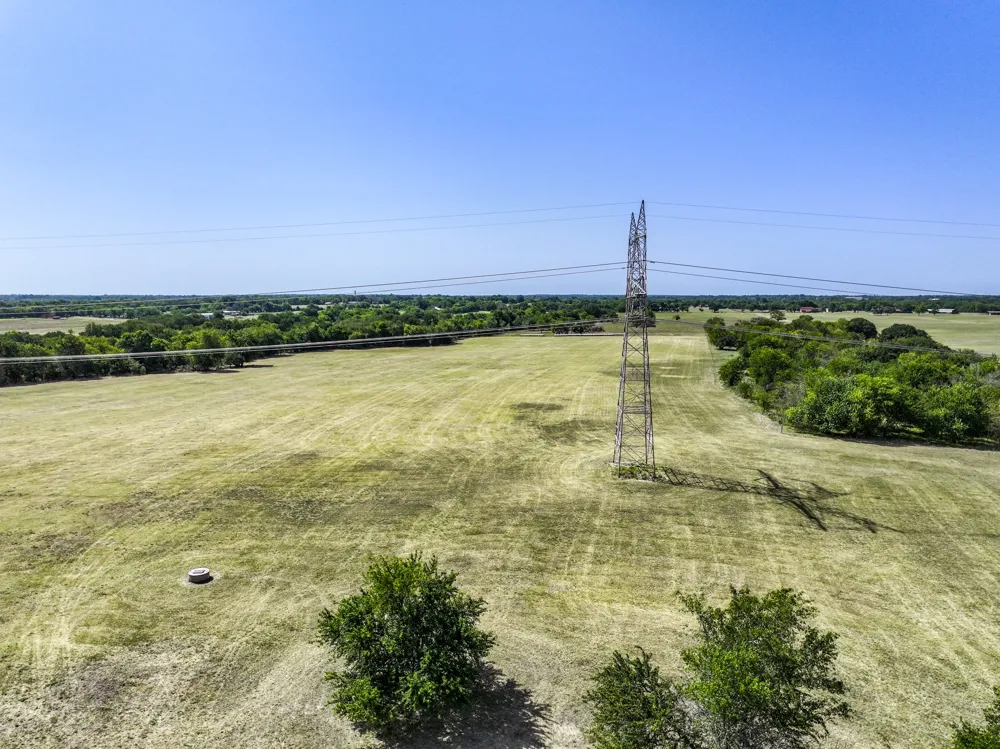 229 County Road 4733 Cumby, TX 75433