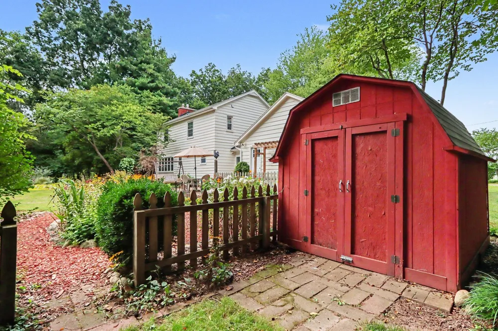 8300 E D AVENUE Richland, MI 49083