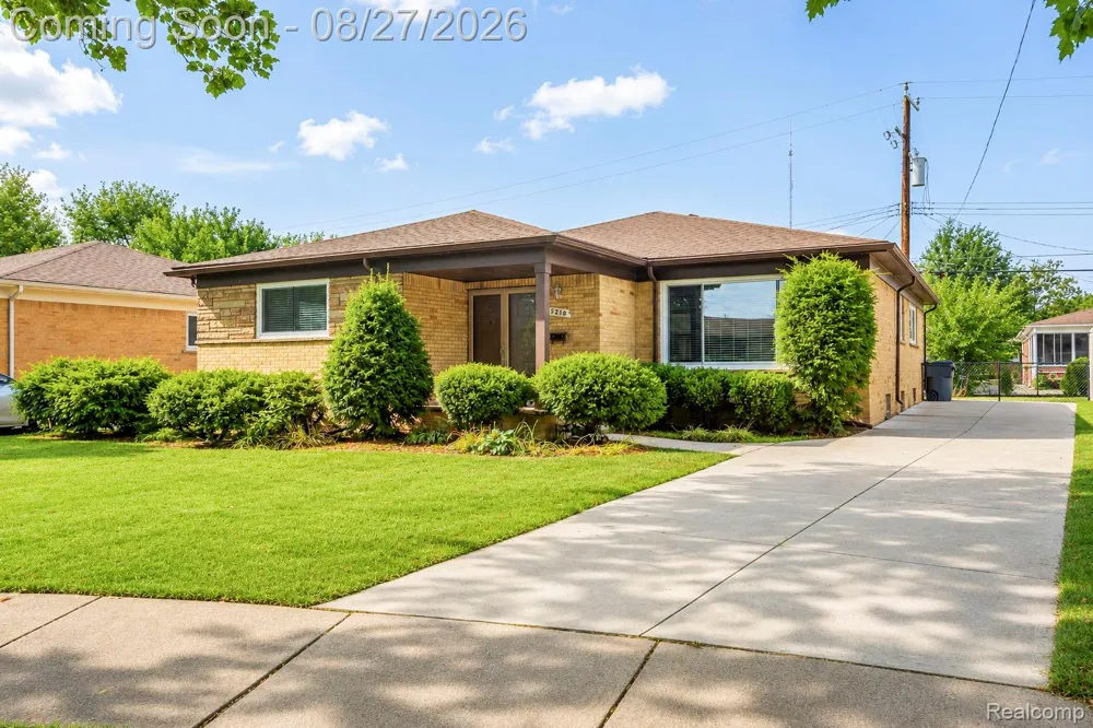 15210 Oakwood Drive Oak Park City, MI 48237