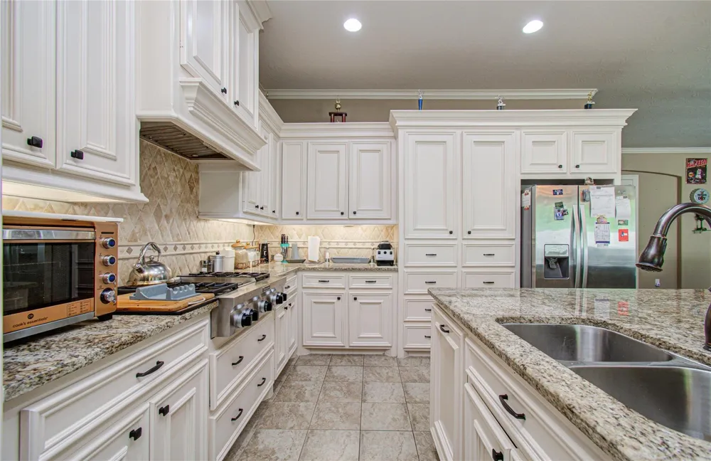 314 Martin Luther King Street S Ames, TX 77575