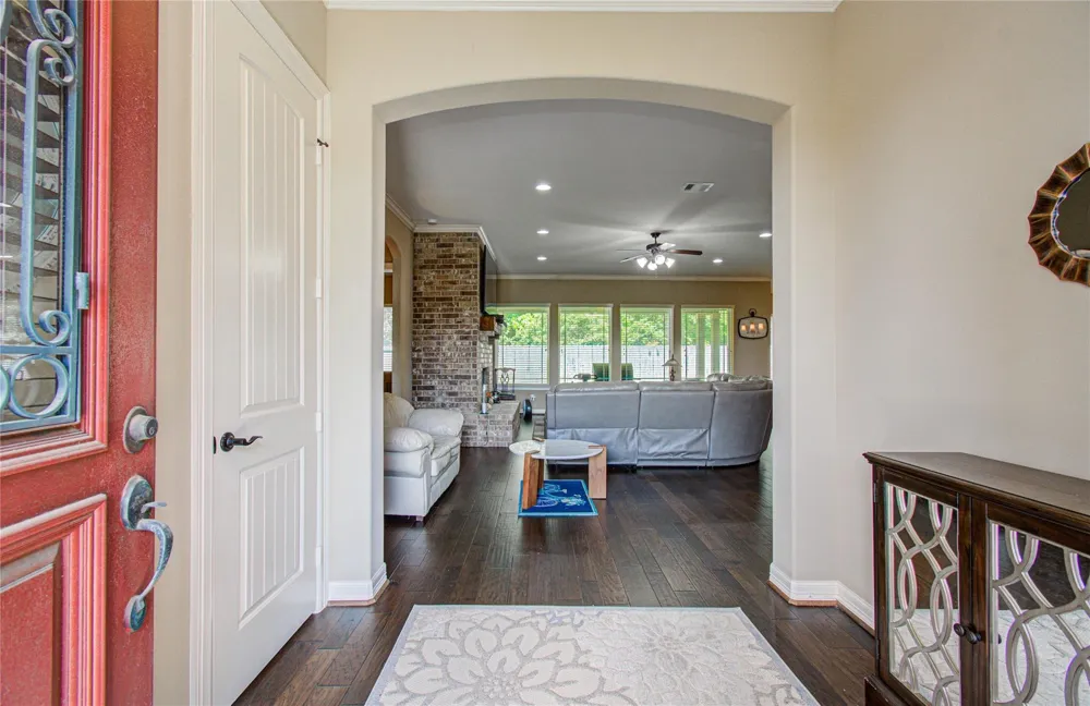 314 Martin Luther King Street S Ames, TX 77575