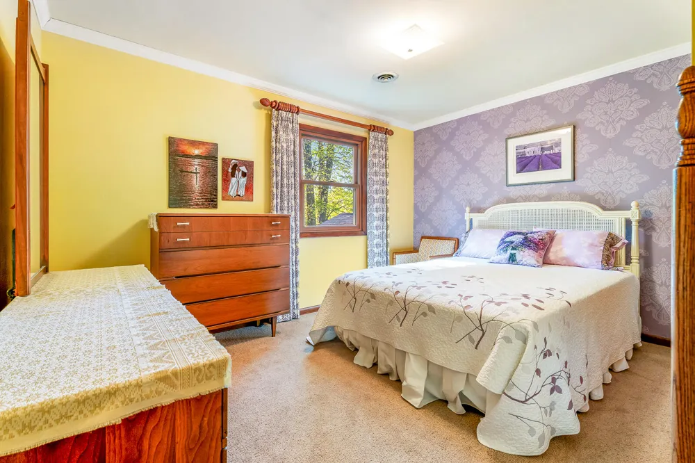 203 Mayfield Avenue Valparaiso, IN 46383