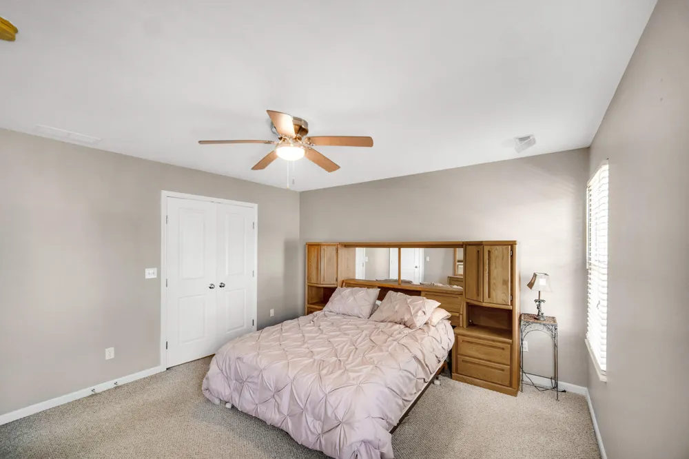 1712 E 106th Avenue Crown Point, IN 46307