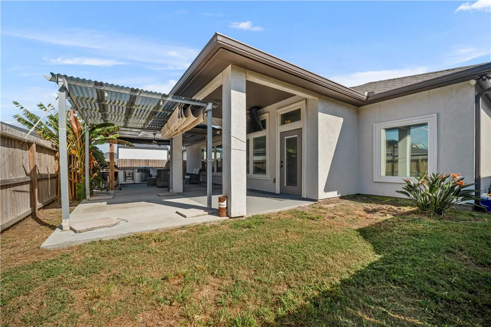 7233 Latitude Street Corpus Christi, TX 78414