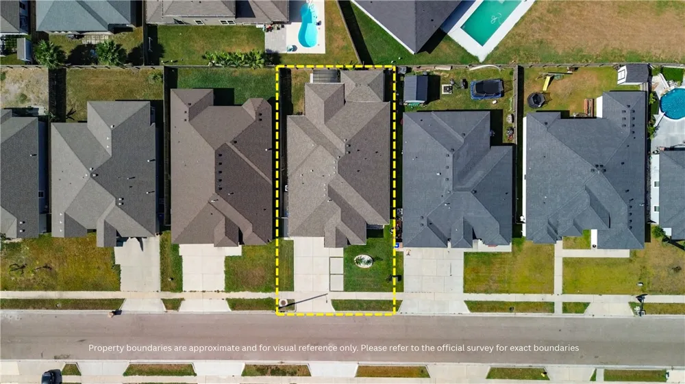 7233 Latitude Street Corpus Christi, TX 78414