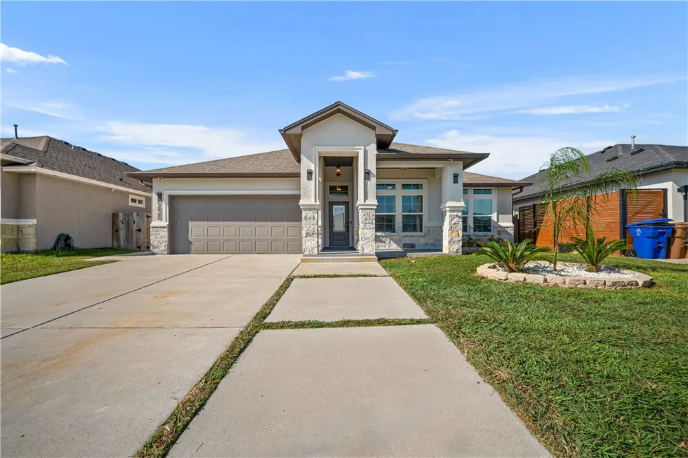 7233 Latitude Street Corpus Christi, TX 78414