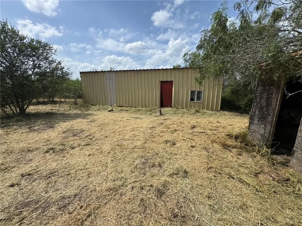 309 County Road 334 Alice, TX 78332
